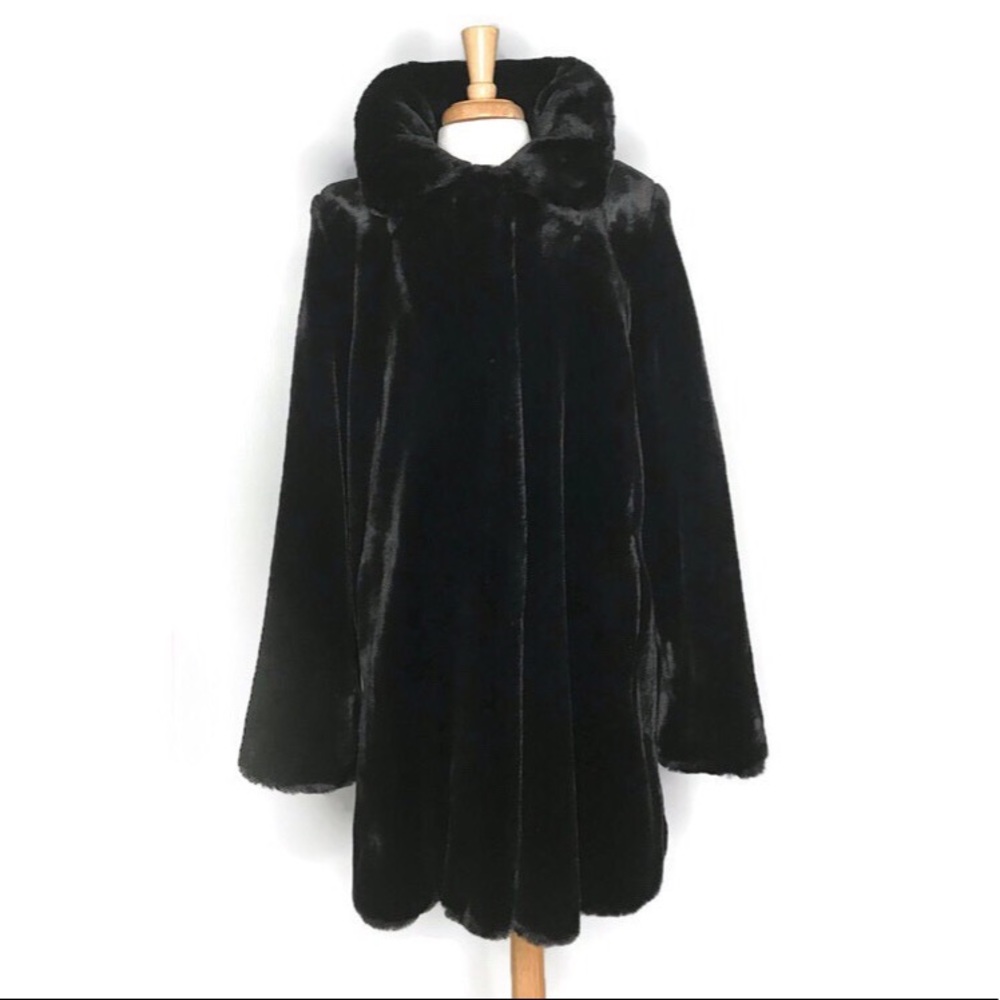 Terry Lewis Black Faux Fur Coat Size Small
